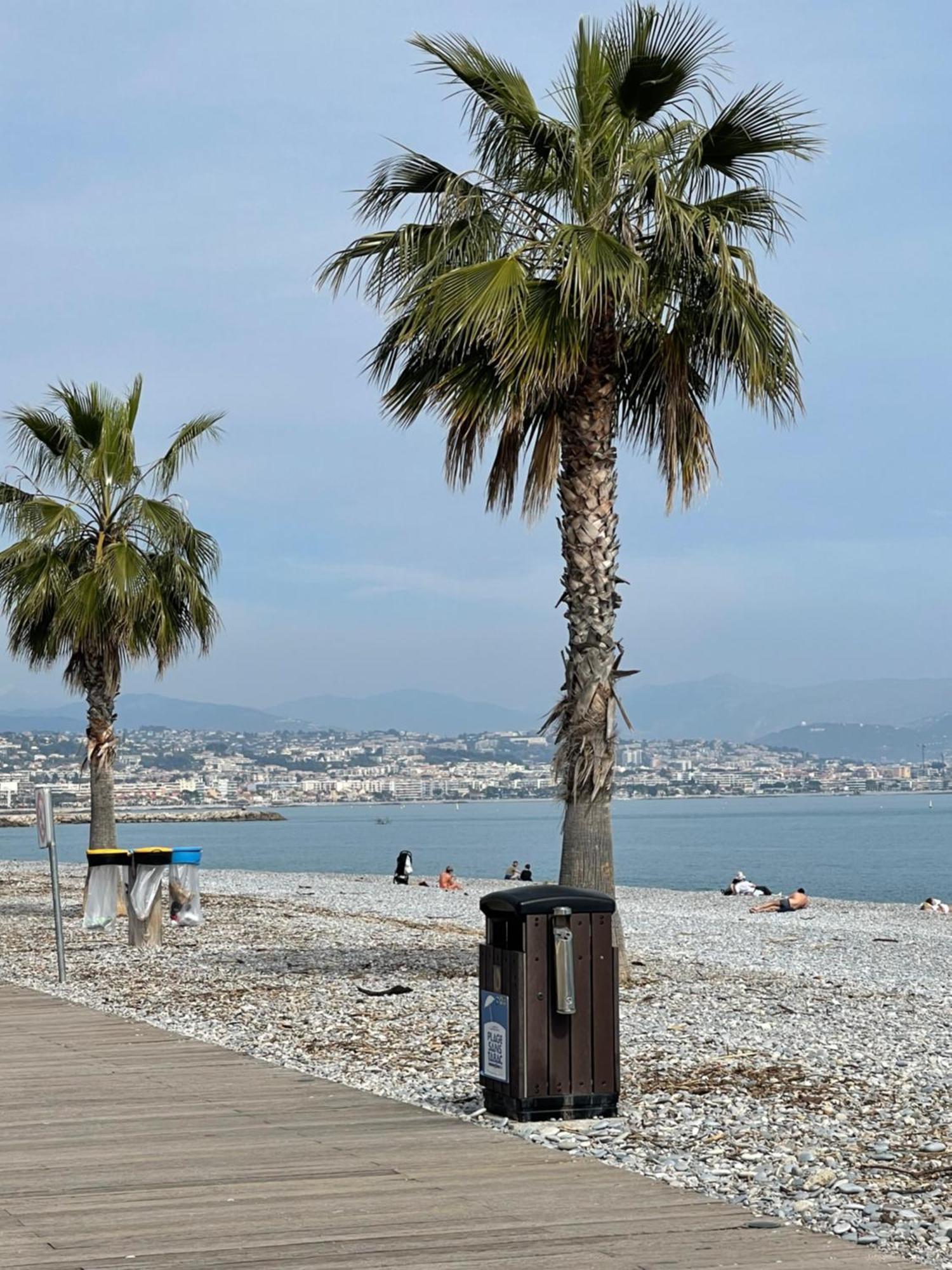 Villeneuve Loubet Plage- Entre Nice Et Cannes Exteriör bild
