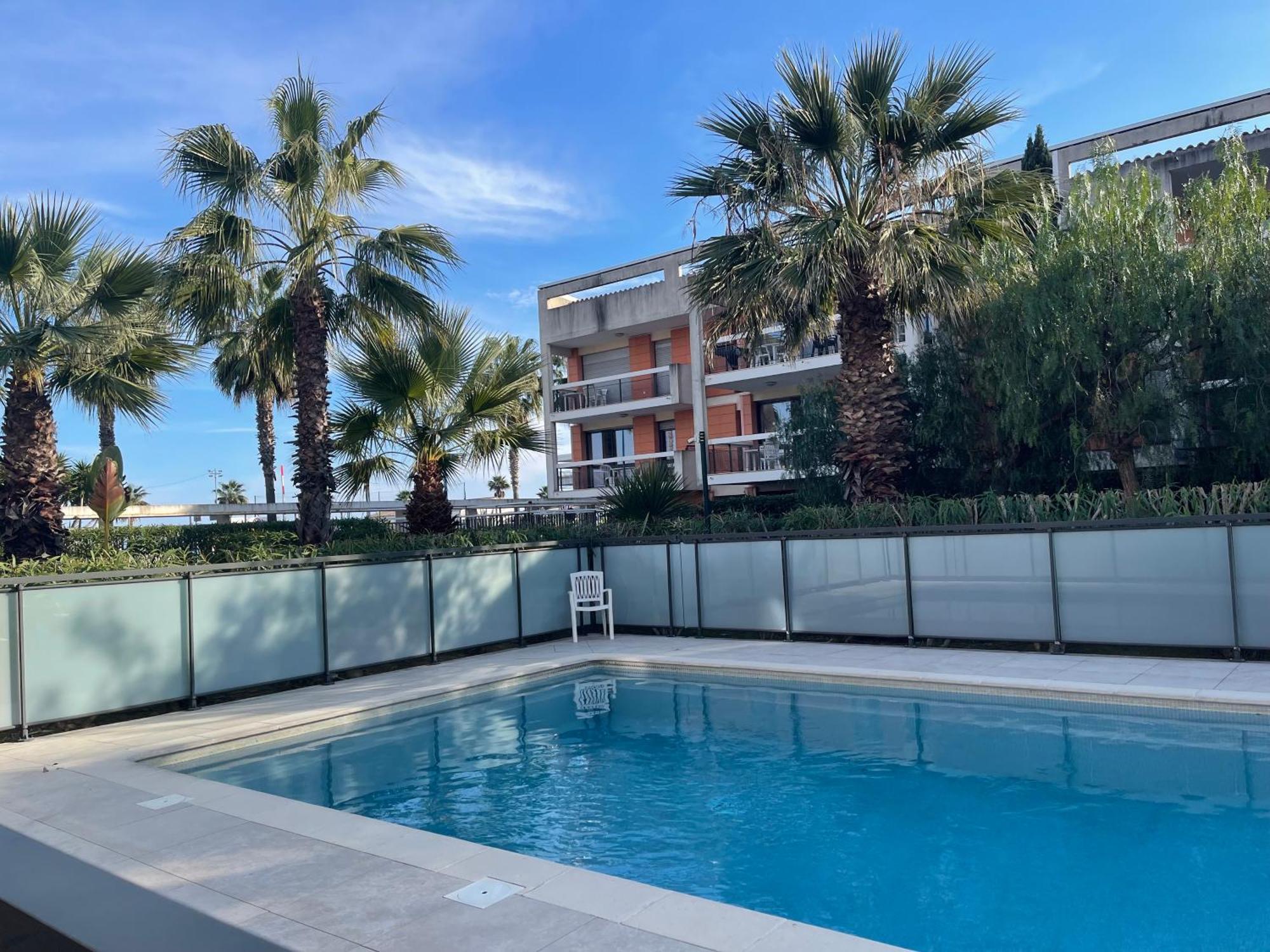 Villeneuve Loubet Plage- Entre Nice Et Cannes Exteriör bild