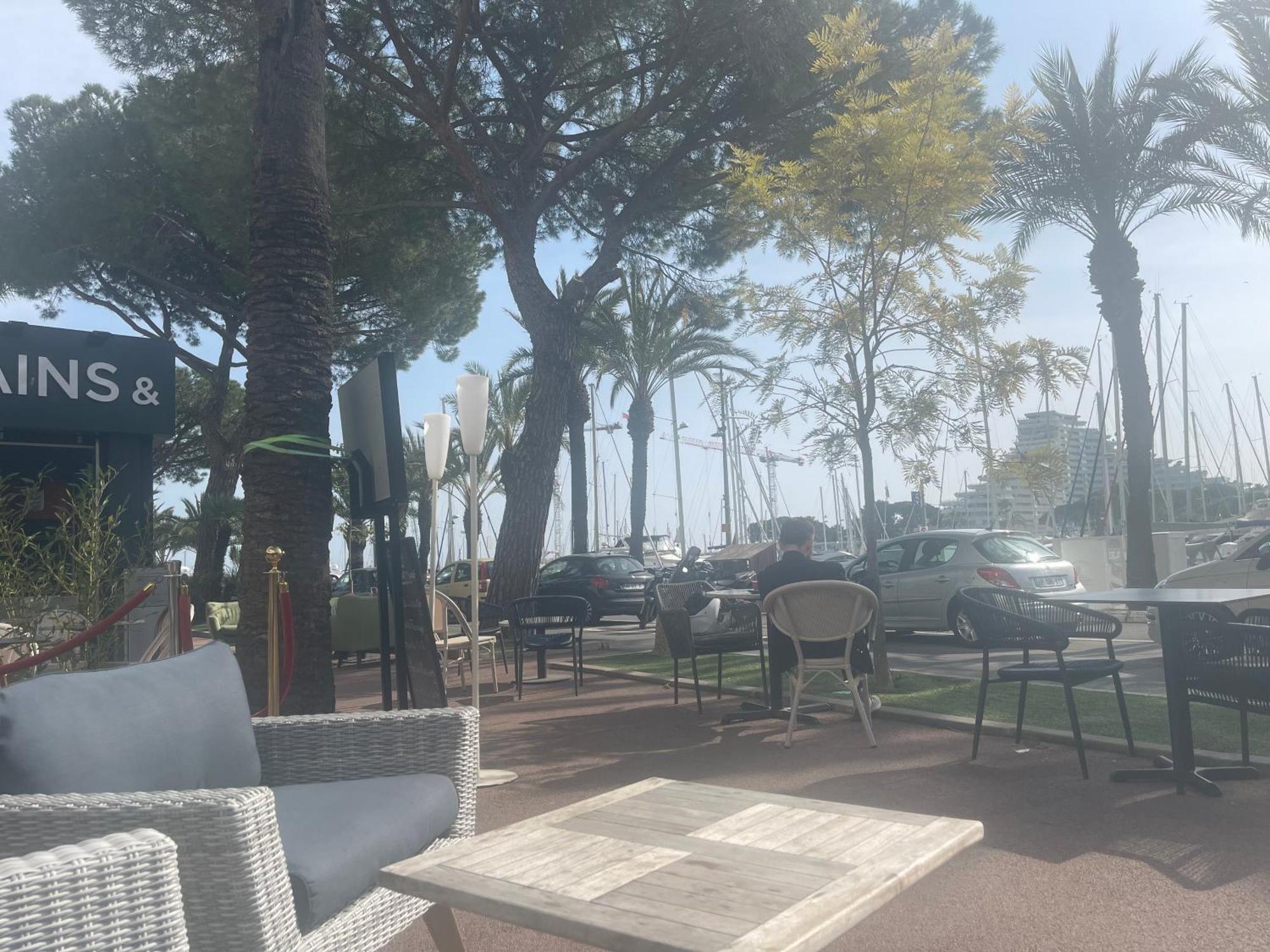 Villeneuve Loubet Plage- Entre Nice Et Cannes Exteriör bild